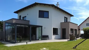 Expose Modernes Wohnen mit Pool und Sommergarten in der Nähe vom Attersee!