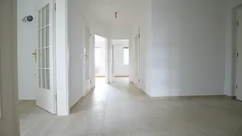 Expose Neurenovierte 3 Zimmer Balkonwohnung mit Tiefgaragenplatz paar Minuten von Marktplatz entfernt