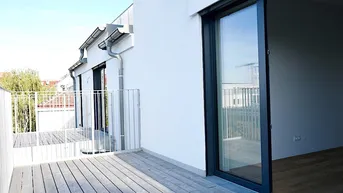 Expose Neue TOP Maisonette-Dachgeschoss-Wohnung mit 2 Terrassen 2 Bädern und 4 Zimmer