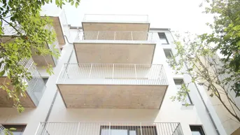 Expose Terrassen Wohnung über 100 qm in einer Ebene mit 4 Zimmer
