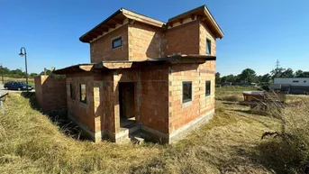 Expose Baugrundstück mit Rohbau in Röschitz, Blumenweg 6