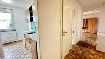 Expose Traumhafte 2-Zimmer-Wohnung mit Balkon und Lift – zentrumsnah &amp; ruhig, Bahnstraße 16-18, Eisenstadt