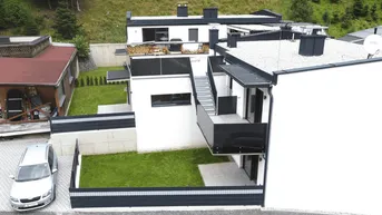 Expose Neubauwohnung mit Terrasse und Balkon im Dachgeschoss