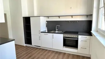 Expose Zentrumsnahe 100m² Wohnung in Neunkirchen - renoviert, 4 Zimmer, ideal auch als WG - nur 195.000,00 €!