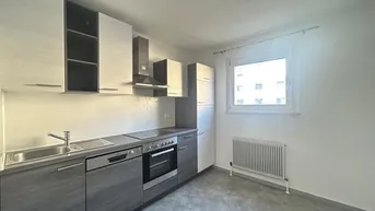 Expose Ruhelage! direkt bei U6/ S-Bahn - Zentral- 3 Zimmerwohnung - nahe der Donau - Loggia