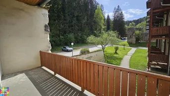 Expose 3 Zimmerwohnung in absoluter Ruhe und grüner Lage, neben dem Stift Rein