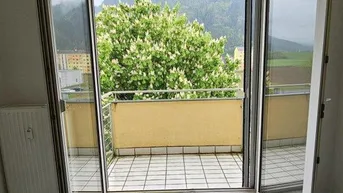 Expose Schöne 2-Zimmerwohnung mit Frühstücksbalkon - unbefristeter Mietvertrag