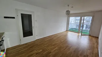 Expose 3 Zimmerwohnung mit verglaster Loggia und Einbauküche - Unbefristeter Mietvertrag