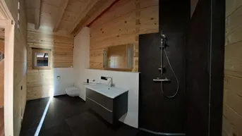 Expose Wunderschöne, Neubau-Dachgeschosswohnung mit Terrasse zu vermieten