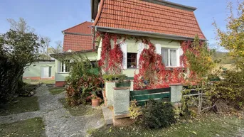 Expose Wunderschönes Wochenendhaus im Wienerwald | Absolute Ruhelage | Idylischer Garten mit viel potential