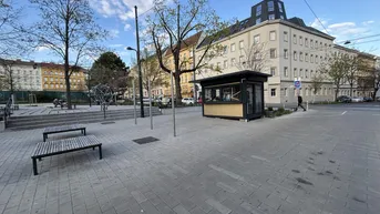 Expose Neuwertiger Imbissstand in Toplage beim Reinlpark – betriebsbereit mit kompletter Ausstattung