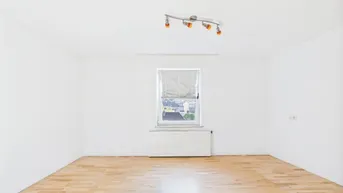 Expose Attraktives, sanierungsbedürftiges Ein-/Mehrfamilienhaus mit viel Potenzial in Amstetten!
