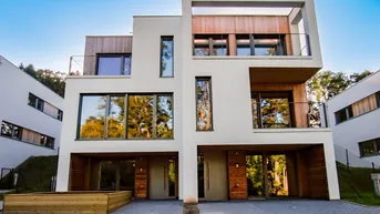 Expose Garden Villas - Exklusive Doppelhaushälfte mit großzügigem Garten inmitten von Grün