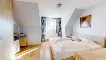 Expose Clever geschnitten, ruhig gelegen - 3 Zimmer DG-Wohnung in Innenhoflage