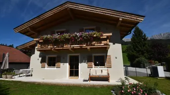 Expose Exklusives Ferienhaus in Ellmau – kurzfristige Vermietung
