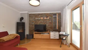 Expose Freizeitwohnsitz - 60m² mit Herz, Kamin und Sonnenbalkon