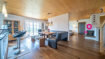 Expose Wohnen neu gedacht: Ihr Haus an der Grünlandgrenze mit Pool &amp; Sauna in Neumarkt am Wallersee.
