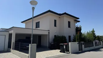 Expose Traumhaftes Einfamilienhaus in Pixendorf - Luxuriöses Wohnen in Niederösterreich