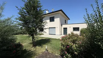 Expose Traumhaftes Einfamilienhaus in Pixendorf - Luxuriöses Wohnen in Niederösterreich