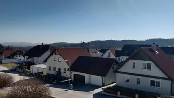 Expose Sonnendurchflutete Genossenschaftswohnung in Lichtenau mit Loggia (voll möbliert)