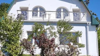 Expose Frisch renoviertes freistehendes Einfamilienhaus in grüner und ruhiger Lage