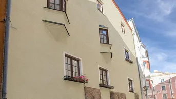 Expose Kernsaniertes Stadthaus mit top Rendite &amp; 6 Wohneinheiten