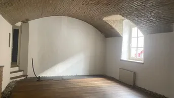 Expose Elegante Gewerbefläche in Top-Lage - perfekt für Büro, Praxis, Café, Geschäft etc.