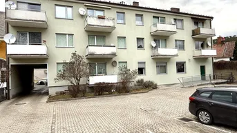 Expose Charmante 4-Zimmer Wohnung mit sonnigem Balkon &amp; privatem Stellplatz