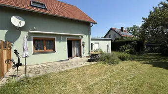 Expose Doppelhaushälfte mit Gartenidylle und Doppelgarage in ruhiger Lage von Kottingbrunn