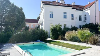 Expose DACHGESCHOSSWOHNUNG MIT BALKON MÖGLICHKEIT IM VILLEN COTTAGE - BEFRISTET VERMIETET - GEMEINSCHAFTSPOOL - NEU RENOVIERTES HAUS