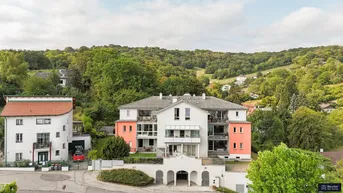 Expose KLIMATISIERTE TERRASSENWOHNUNG NEBEN LUXURIÖSER LAGE AM ÖLBERG MIT TIEFGARAGENPARKPLATZ - FERNBLICK - ABSOLUTE RUHELAGE - BAURECHT