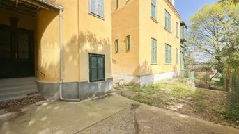 Expose --- VILLA VERDE --- LEBEN AM WILHELMINENBERG - GRUNDSTÜCK MIT BESTANDSHAUS - BAUBEWILLIGTES POTENTIAL - TRAUMVILLA MIT POOL UND GROSSEM GARTEN