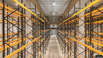 Expose MIETPREIS INKL. KÜHLKOSTEN - LEBENSMITTEL TAUGLICHES UND ZERTIFIZIERTES KÜHLLAGER AN S33 - CA. 1.881,60 m² - LKW RAMPE - LKW STELLPLATZ - IN HERZOGENBURG