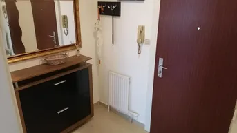Expose 3-minute walk to Kagraner Platz! Fully furnished 2-room apartment (prefer English speaking)