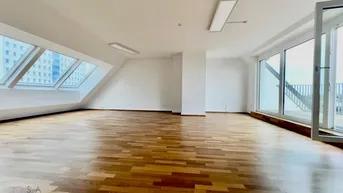 Expose Exklusives Penthouse-Büro mit traumhaftem Panoramaausblick - Top Lage - UNO-City - Alte Donau