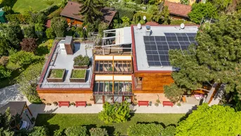 Expose ARCHITEKTURJUWEL IN FLORIDSDORF – RUHIGE LAGE NAHE DER DONAU MIT WINTERGARTEN, DACHTERRASSE UND PV-ANLAGE