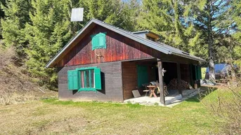 Expose Landhaus in erhöhter, absolut ruhiger Alleinlage am Waldrand