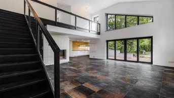 Expose Exklusive Architektenvilla mit Schwimmteich, Gästehaus und idyllischem Garten