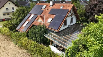 Expose Charmantes Einfamilienhaus mit Wintergarten, Pool und Photovoltaik