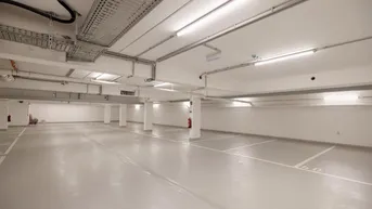 Expose Vollwertiger Einzelstellplatz mit viel Platz und Höhe in hauseigener Tiefgarage im Wohnbauprojekt Leo12- Zufahrt mittels Fernbedienung!