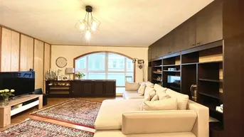 Expose Großzügige Wohnung mit Loggia! I U-Bahn Nähe I TOP-Infrastruktur I Aufzug I Innenhof-Schlafzimmer I viele Gestaltungsmöglichkeiten