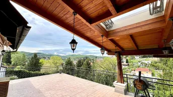 Expose 10 Minuten Fahrzeit nach Wien I Klimatisierte Villa mit Weitblick I Wellness, Fitnessraum &amp; Kamin I Terrassen, Balkon &amp; Garten I Hochwertige Ausstattung