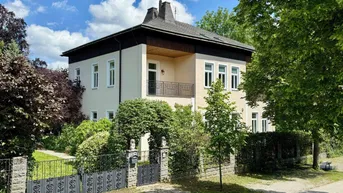 Expose 3 exklusive Einheiten in einer Villa – jetzt noch mitgestalten! Hohe Altbau-Räume, stilvolle Stuckelemente, Fußbodenheizung, Luftwärmepumpe u. v. m.