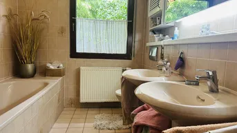 Expose Einfamilienhaus in ruhiger Villenlage