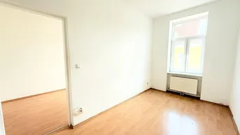 Expose U1 in 5 Minuten erreichbar - Kurzzeitvermietung möglich - Lift im Haus - Zusammenlegung von Wohnungen möglich - Dachgeschoß Ausblick