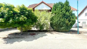 Expose ABSOLUT IDYLLISCHE LAGE I Haus mit Ausbaupotenzial I großzügige Terrasse I 4-Autostellplätze I Garage &amp; Carport I Fußbodenheizung I Tischler Einbauküche I absolute Ruhelage