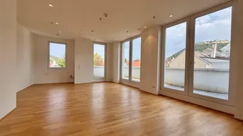 Expose moderne Ordinationsräume mit direktem Blick am Schlossberg | großzügige Außenflächen