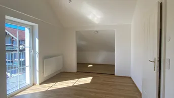 Expose Helle 1,5-Zimmer-Wohnung in Maxglan mit Balkon und Parkplatz