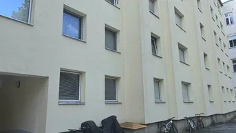 Expose Ruhig. Charmant. 2-Zimmer-Wohnung in begehrter Lage!