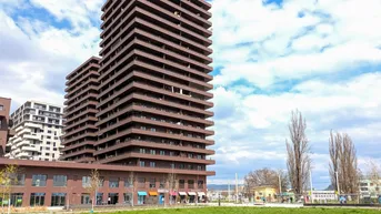Expose Mirror Tower | 1- Zimmer Wohnung | Top Zustand